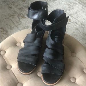 Sorel wedges size 8.5